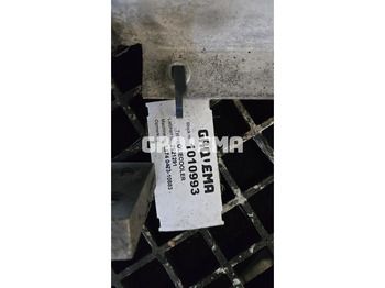 Радиатор LIEBHERR