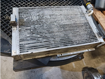 Радиатор LIEBHERR