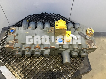 : фото в шапке страницы