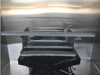 Запчасти LIEBHERR