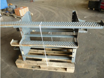 Запчасти LIEBHERR