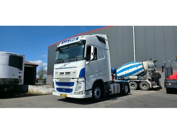 Тягач VOLVO FH 500
