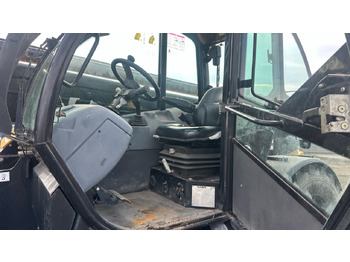 Телескопический погрузчик HAULOTTE HTL 4014: фото 5 Телескопический погрузчик HAULOTTE HTL 4014: фото 5