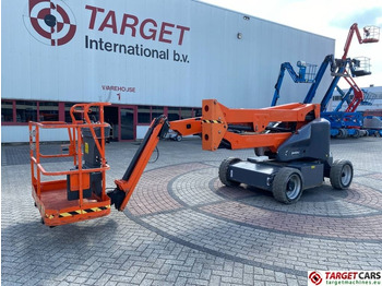 Коленчатый подъемник JLG