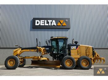Грейдер CATERPILLAR 140M