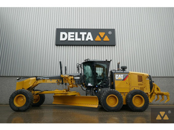 Грейдер CATERPILLAR 140M