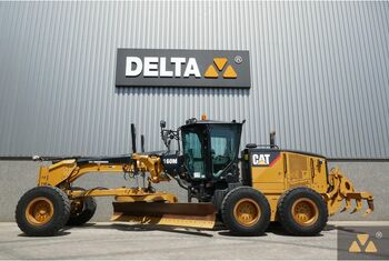 Грейдер CATERPILLAR 160