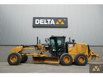 Грейдер CATERPILLAR 160