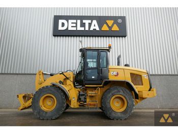 Колёсный погрузчик CATERPILLAR 926M