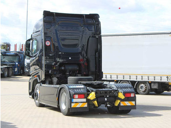 Тягач Ford F-MAX 12S, EURO 6, NAVIGATION: фото 5 Тягач Ford F-MAX 12S, EURO 6, NAVIGATION: фото 5