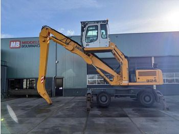 Перегружатель LIEBHERR A 924