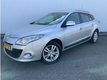 Легковой автомобиль RENAULT