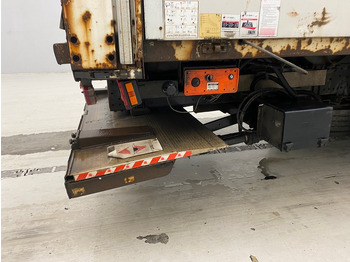 Тентованный грузовик Mercedes-Benz Axor 1824: фото 5 Тентованный грузовик Mercedes-Benz Axor 1824: фото 5