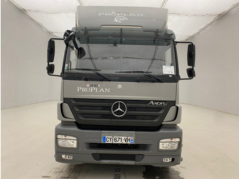 Грузовик с закрытым кузовом Mercedes-Benz Axor 1833*: фото 2