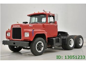 Тягач Mack R 685 ST: фото 1