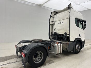 Тягач Scania R450: фото 5