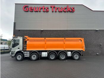 Самосвал IVECO Trakker