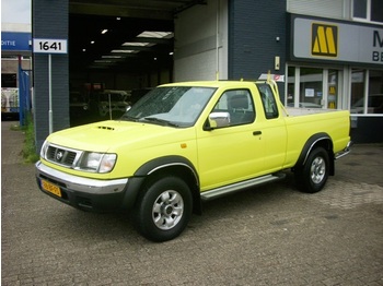 Легковой автомобиль Nissan King Cab Pick-up 2.5 DTI Extra Cab 4X4 / Klima: фото 1