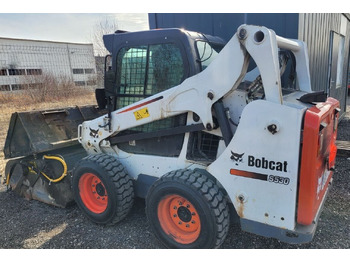 Мини-погрузчик с бортовым поворотом BOBCAT