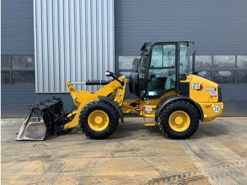 Колёсный погрузчик CATERPILLAR 908M