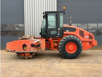 Каток CATERPILLAR CS74