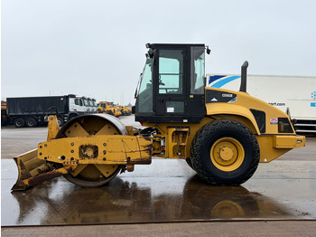 Каток CATERPILLAR CS563E