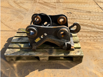 Экскаватор CATERPILLAR