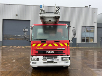 Пожарная машина Iveco 130E23 4x2 Firetruck: фото 3