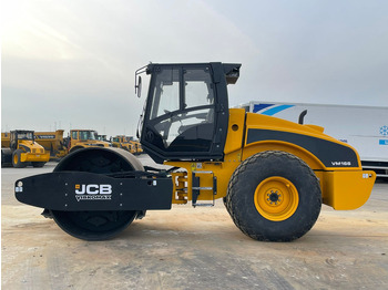 Каток JCB