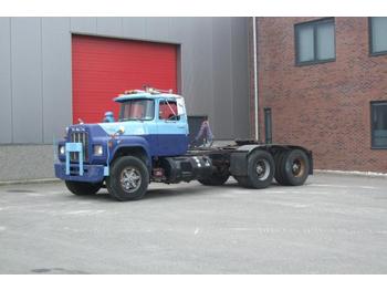 Тягач Mack R 688 ST: фото 1