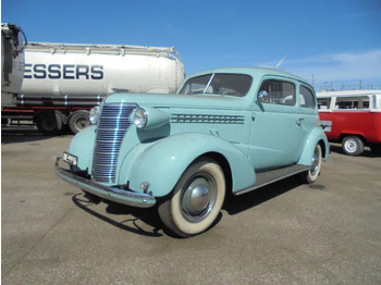 Седан CHEVROLET