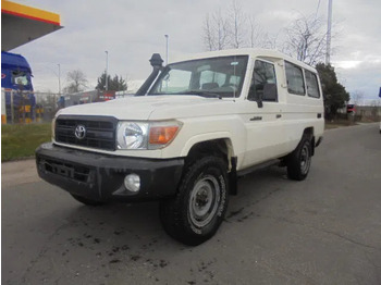 Легковой автомобиль TOYOTA Land Cruiser