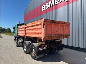 Самосвал MAN 26.302: фото 4