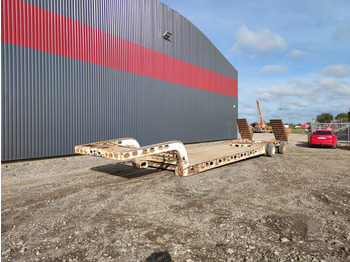 Низкорамный полуприцеп