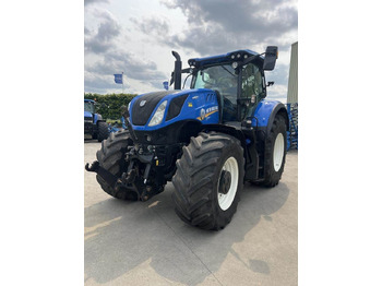 Трактор NEW HOLLAND T7