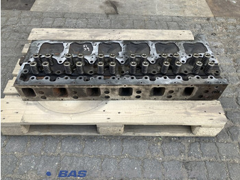 : фото в шапке страницы