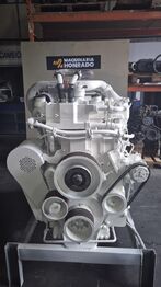 Двигатель CUMMINS