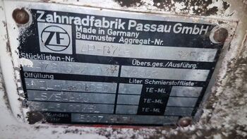 Ось и запчасти LIEBHERR