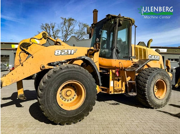 Колёсный погрузчик CASE