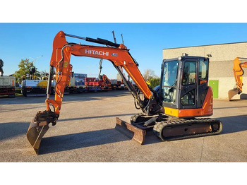 : фото в шапке страницы