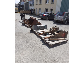 : фото в шапке страницы