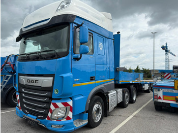 Тягач DAF XF 530