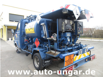 Грузовик-цистерна для транспортировки топлива Renault B110 Titan Aviation AVGas Refueller Jet Tanker 2000l Aviteilleur GSE: фото 3