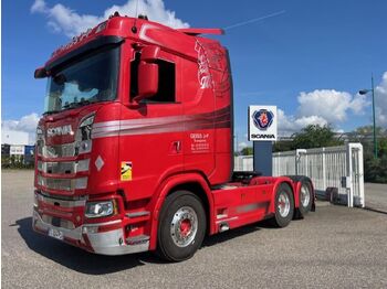 Тягач SCANIA S 650