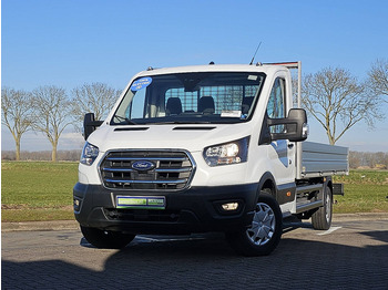 Малотоннажный бортовой грузовик FORD Transit