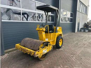 Каток BOMAG