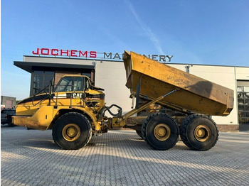 Сочленённый самосвал CATERPILLAR 740