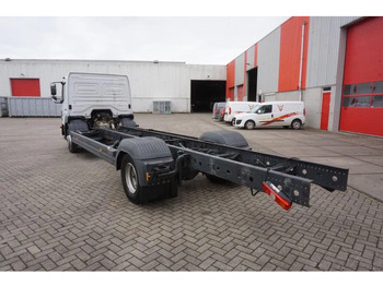 Грузовик-шасси Mercedes-Benz ATEGO 1221 / ENGINE RUNNING / ONLY:253095 KM / AUTOMATIC / EURO-6 / 2017: фото 3