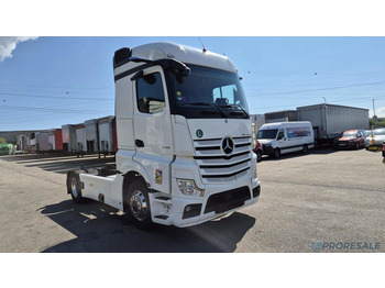 Тягач MERCEDES-BENZ Actros 1845