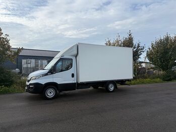 Грузовик с закрытым кузовом IVECO Daily